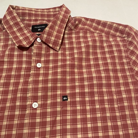 Quiksilver Shirt Mens Size Medium Orange Red Plaid Check Button Up Short Sleeve - Picture 2 of 6